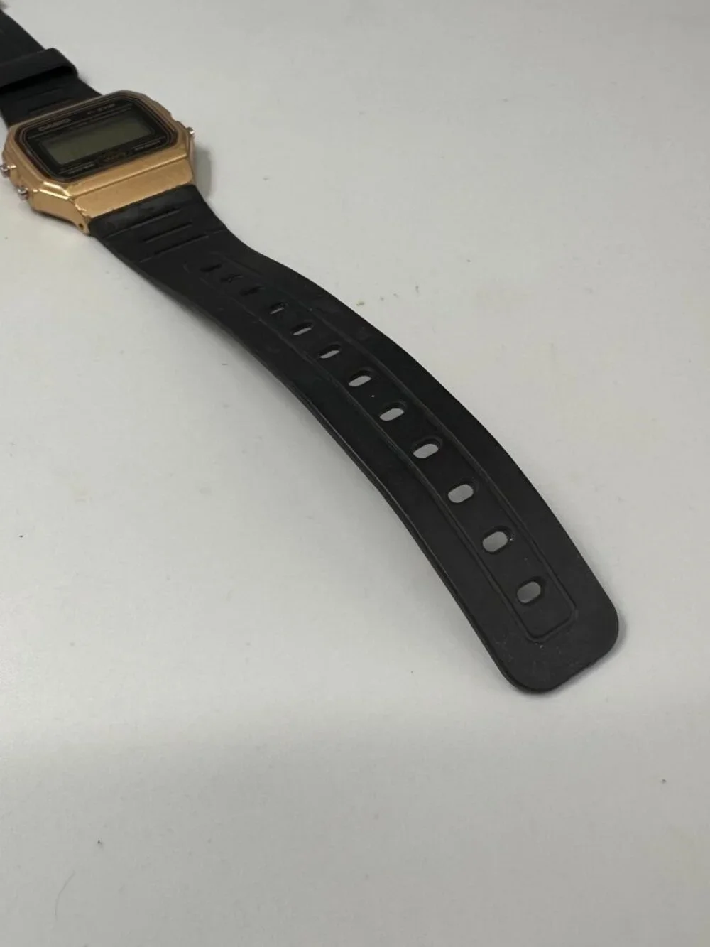 VIntage Casio Watch Mens 33mm Gold Tone Black Alarm 593 F-91W New Battery